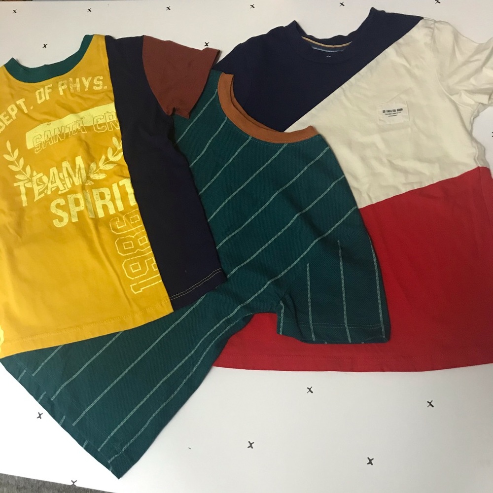 XS 4/5 kids bundle of three tees Art Class